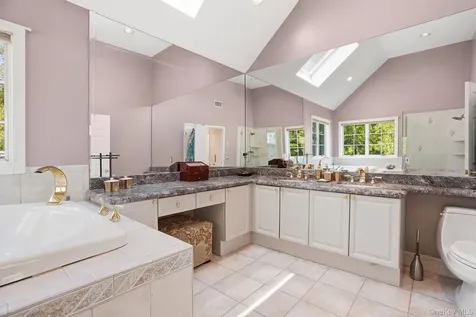 14 Wyche Way Ossining NY 10562