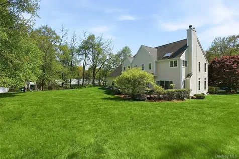 14 Wyche Way Ossining NY 10562