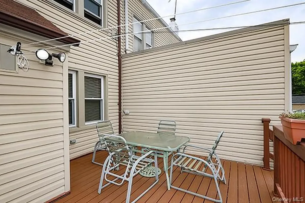 7833 74th Street Glendale NY 11385
