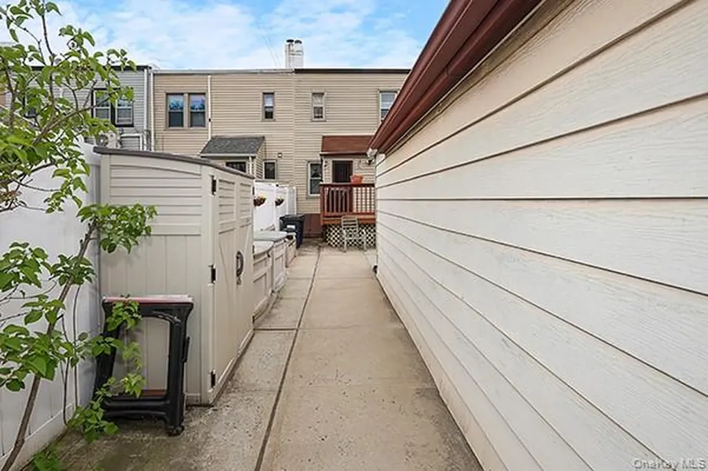 7833 74th Street Glendale NY 11385