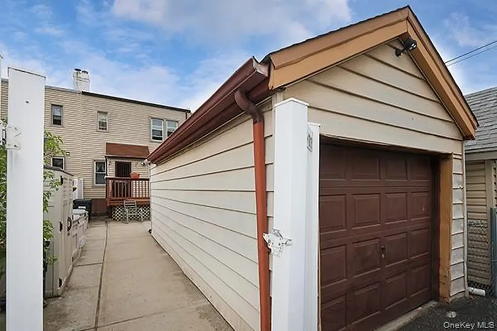 7833 74th Street Glendale NY 11385