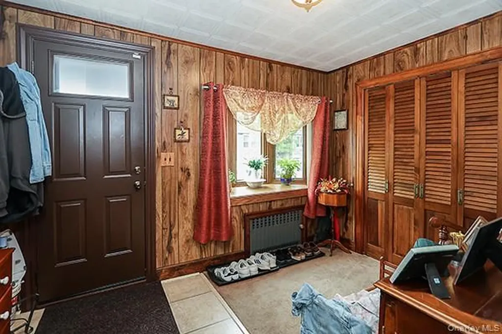 7833 74th Street Glendale NY 11385