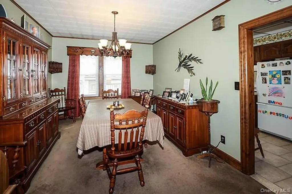 7833 74th Street Glendale NY 11385