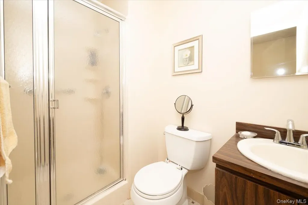 305 Kimberly Place West Islip NY 11795