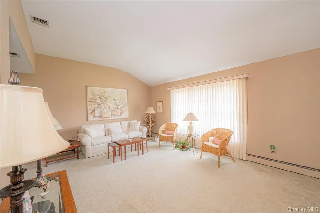305 Kimberly Place West Islip NY 11795
