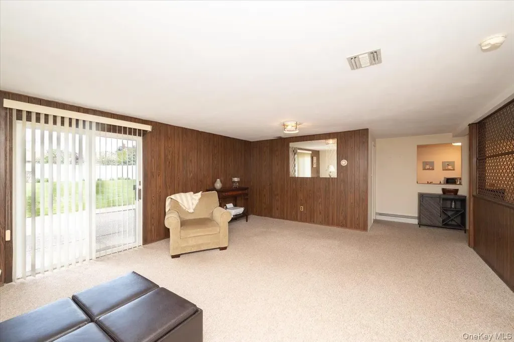 305 Kimberly Place West Islip NY 11795