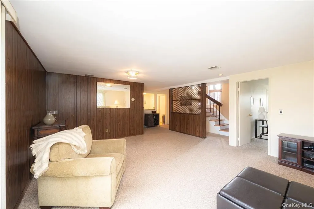 305 Kimberly Place West Islip NY 11795