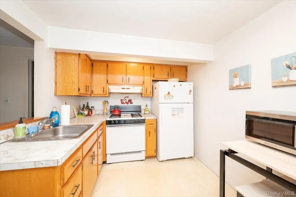 305 Kimberly Place West Islip NY 11795