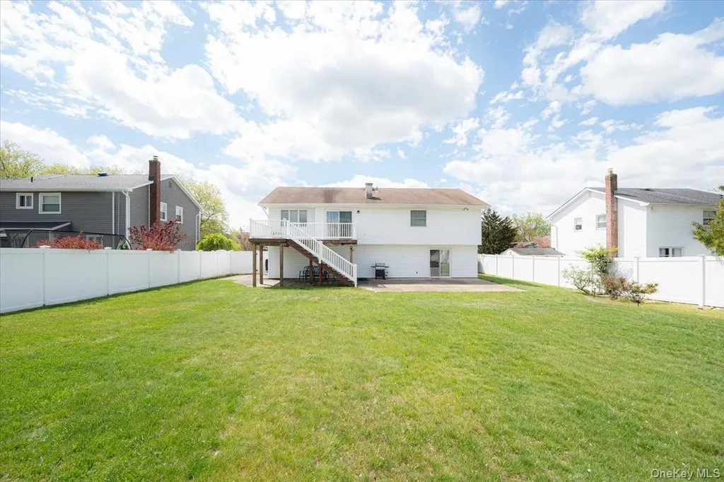 305 Kimberly Place West Islip NY 11795