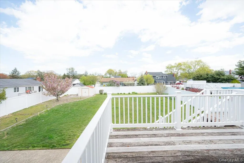 305 Kimberly Place West Islip NY 11795