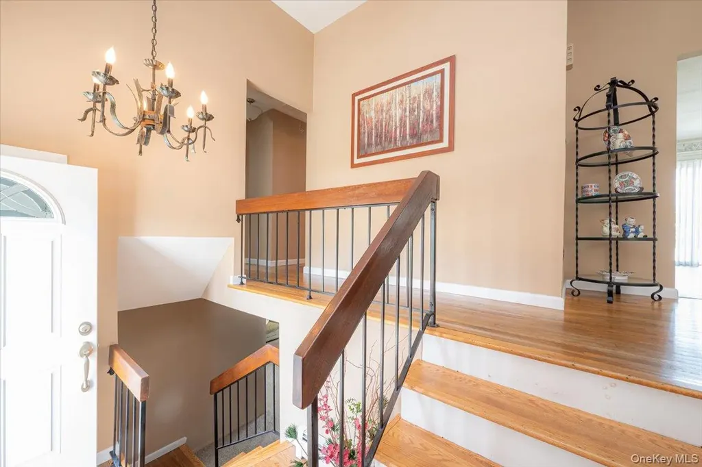 305 Kimberly Place West Islip NY 11795