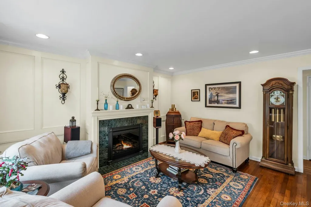 303 Timberpoint Road East Islip NY 11730