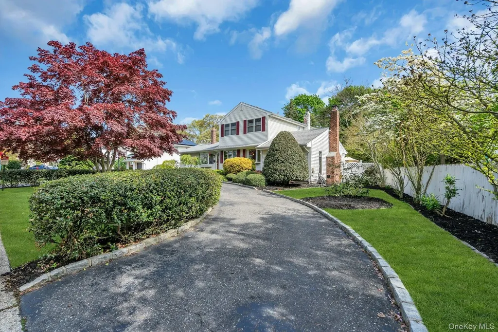 303 Timberpoint Road East Islip NY 11730