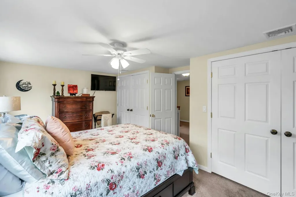 303 Timberpoint Road East Islip NY 11730