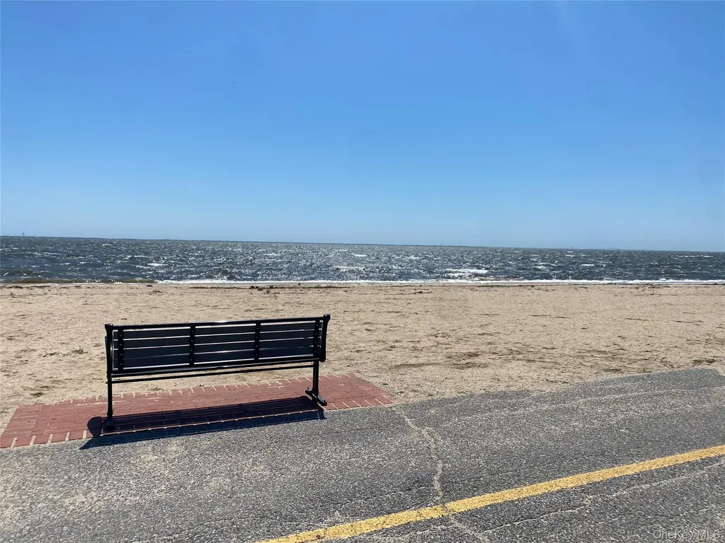 303 Timberpoint Road East Islip NY 11730