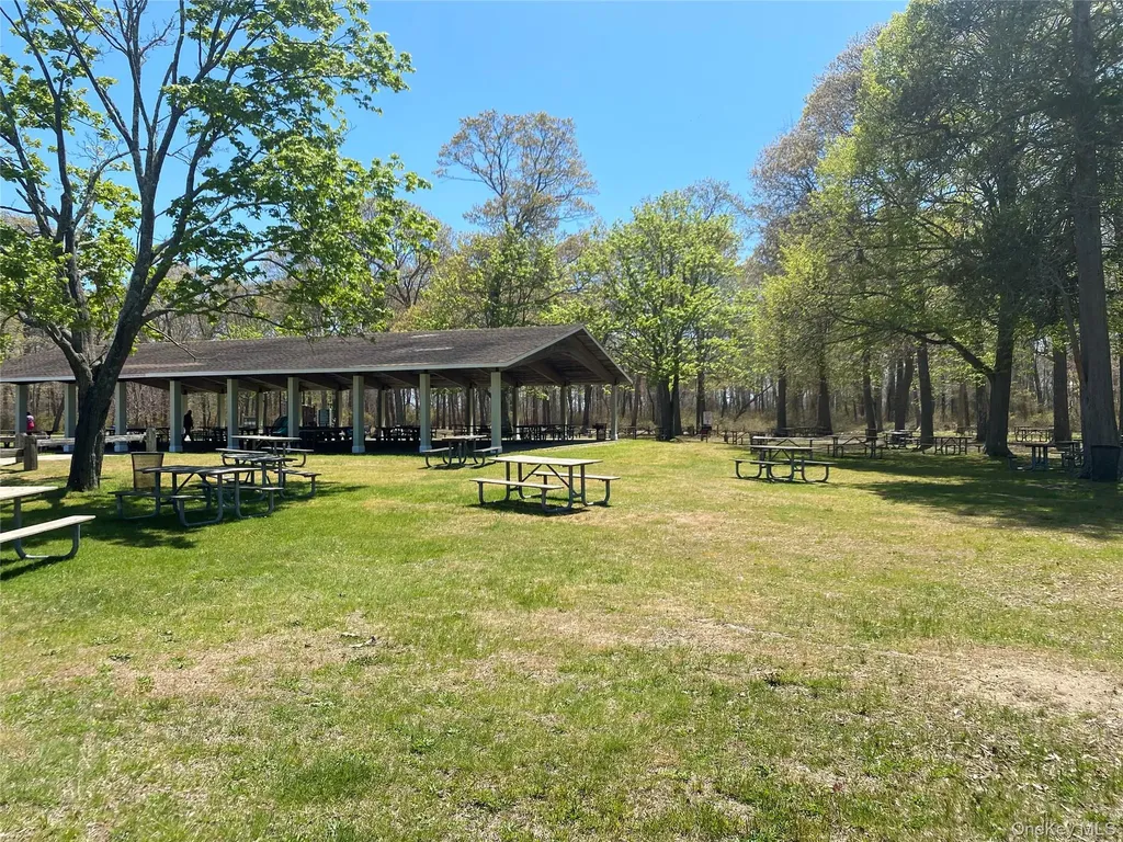 303 Timberpoint Road East Islip NY 11730
