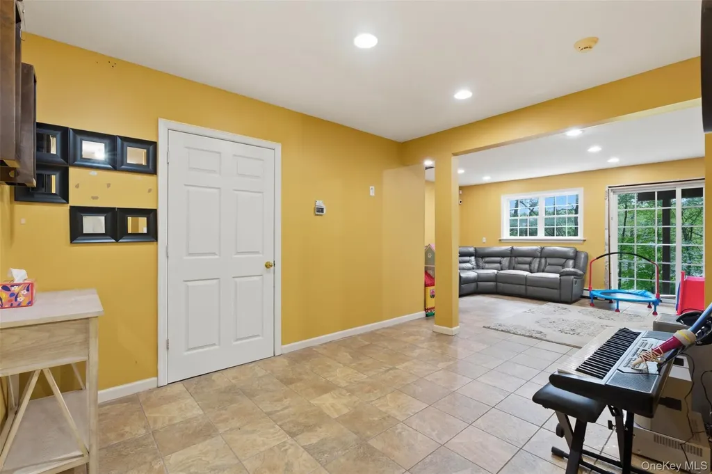 105 Hempstead Road Spring Valley NY 10977