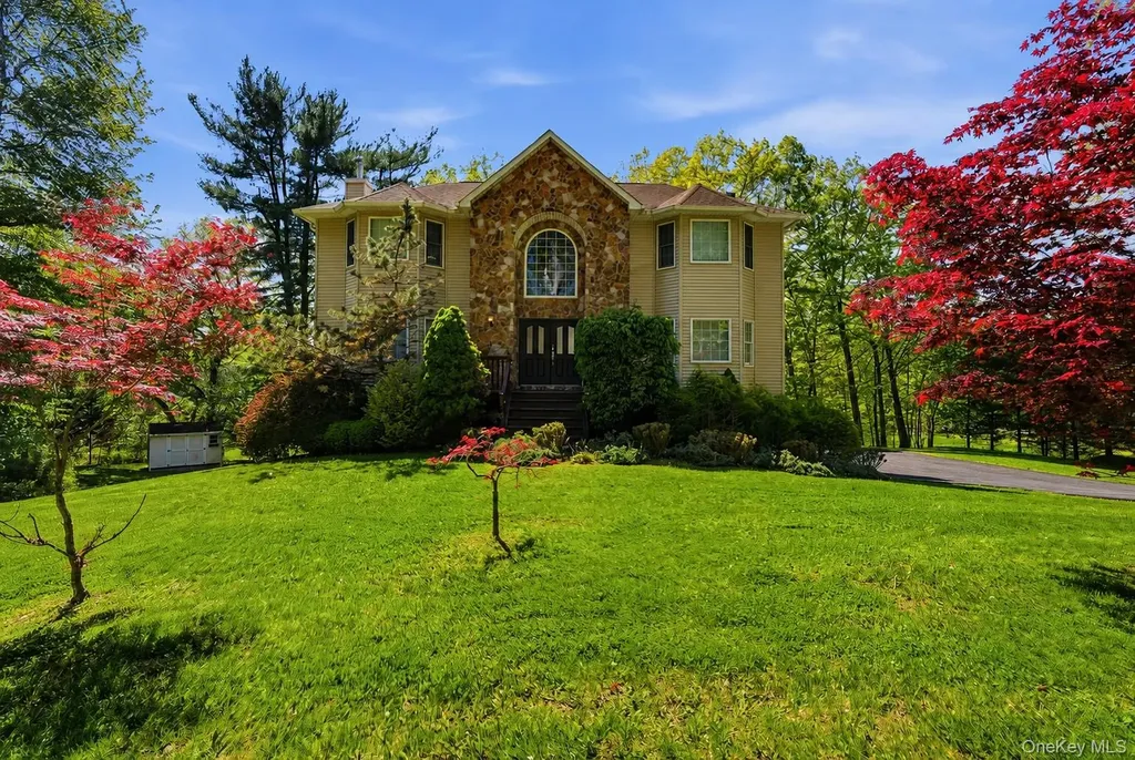105 Hempstead Road Spring Valley NY 10977