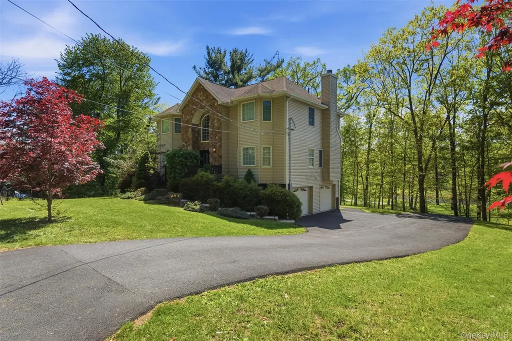 105 Hempstead Road Spring Valley NY 10977