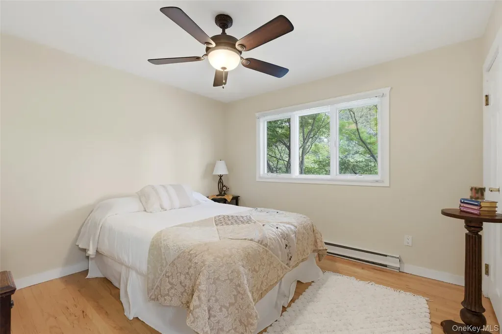 7 Gun Path Setauket NY 11733