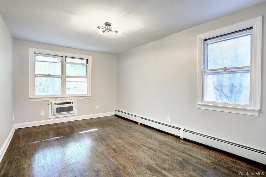 152 Kearsing Parkway Monsey NY 10952