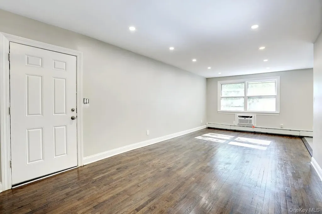 152 Kearsing Parkway Monsey NY 10952