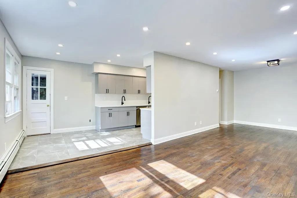 152 Kearsing Parkway Monsey NY 10952