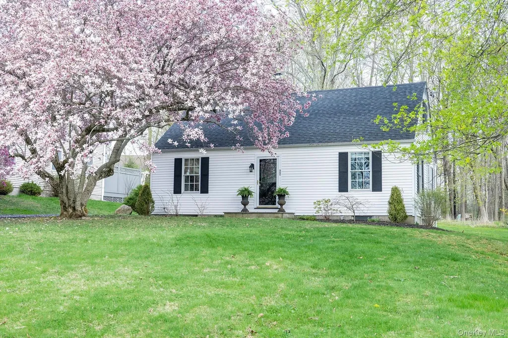 22 Haight Avenue Millbrook NY 12545