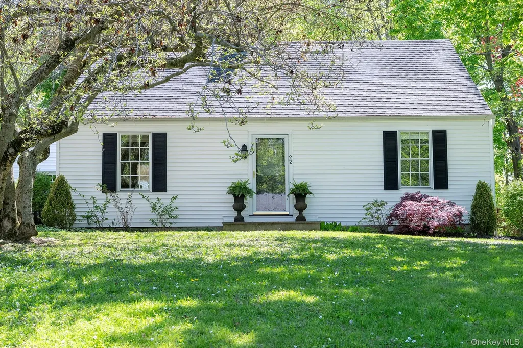 22 Haight Avenue Millbrook NY 12545