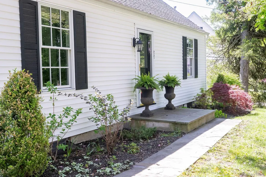 22 Haight Avenue Millbrook NY 12545