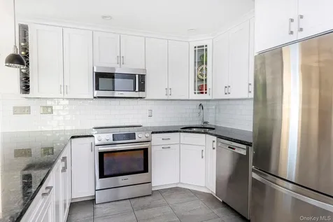 22 Haight Avenue Millbrook NY 12545