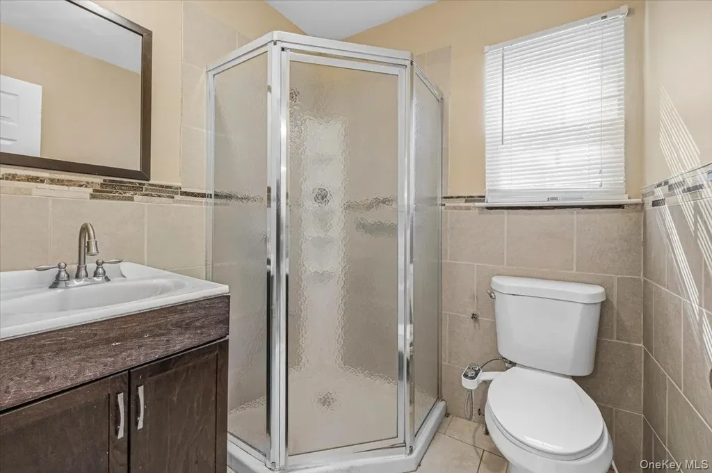 626 Caledonia Road Dix Hills NY 11746