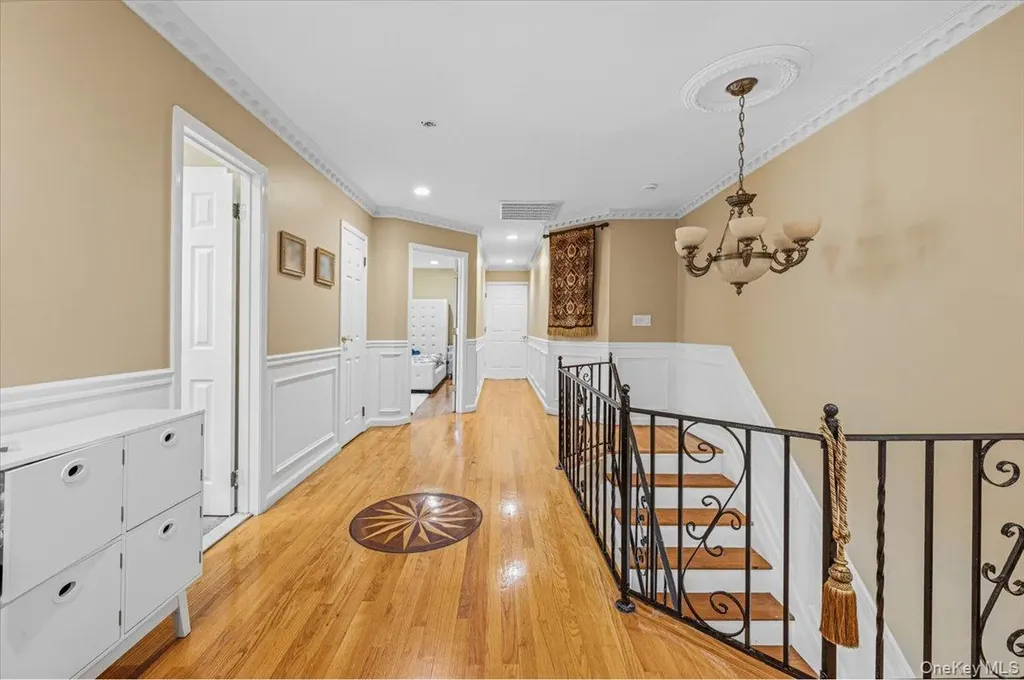 626 Caledonia Road Dix Hills NY 11746