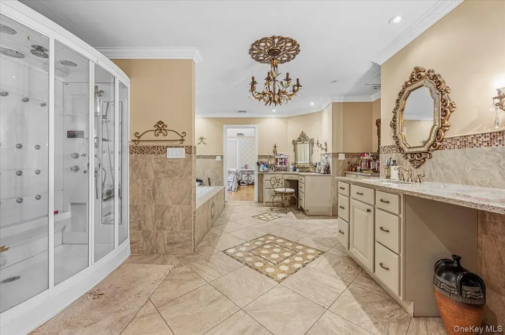 626 Caledonia Road Dix Hills NY 11746