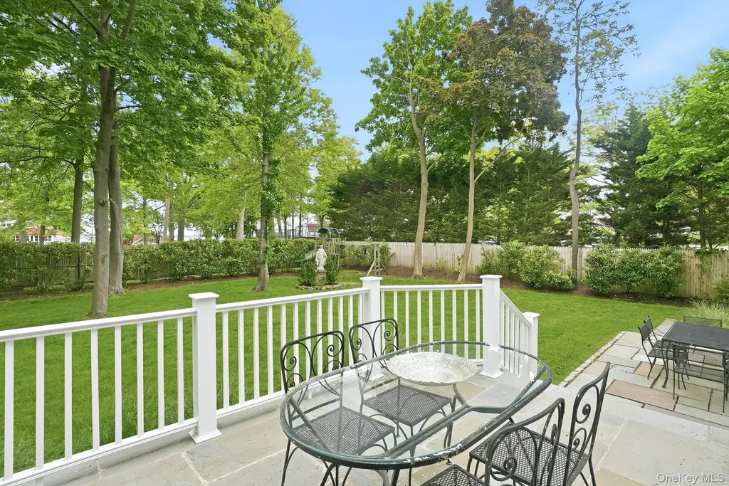 9 Willow Avenue Larchmont NY 10538
