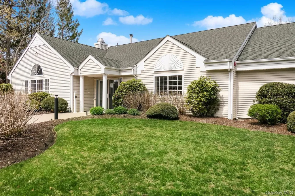 280 Ranch Circle Manorville NY 11949