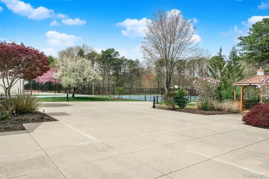 280 Ranch Circle Manorville NY 11949