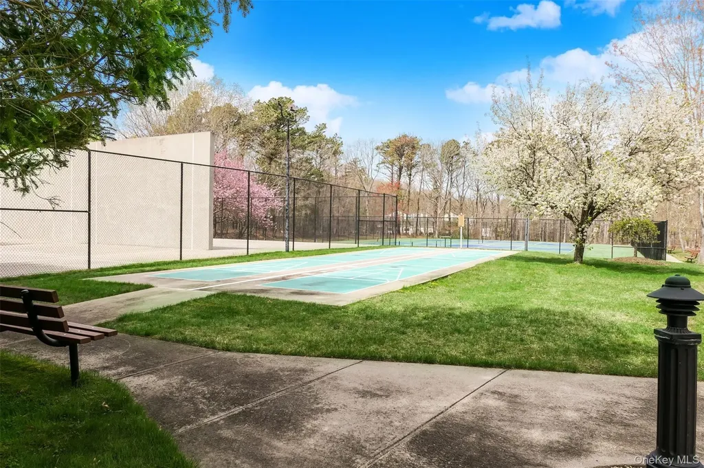 280 Ranch Circle Manorville NY 11949