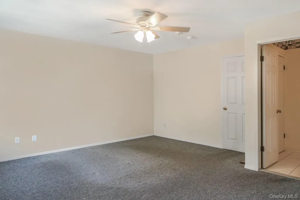 280 Ranch Circle Manorville NY 11949