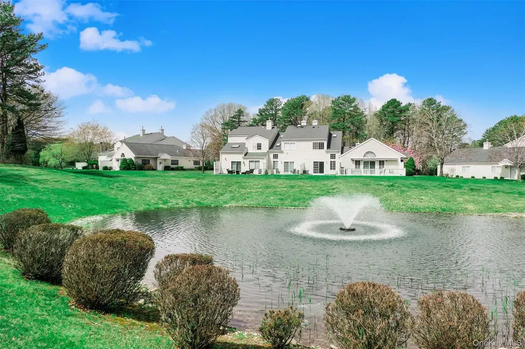280 Ranch Circle Manorville NY 11949