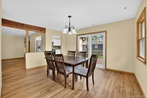 3079 Maqua Place Mohegan Lake NY 10547