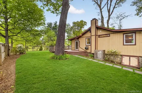 3079 Maqua Place Mohegan Lake NY 10547