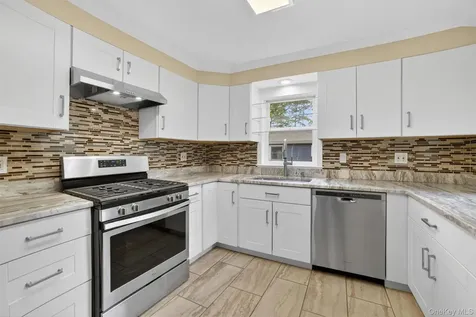 3079 Maqua Place Mohegan Lake NY 10547