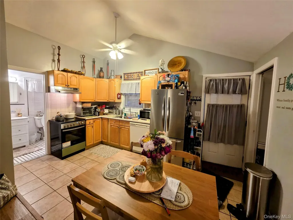 117 Maple Avenue Flanders NY 11901