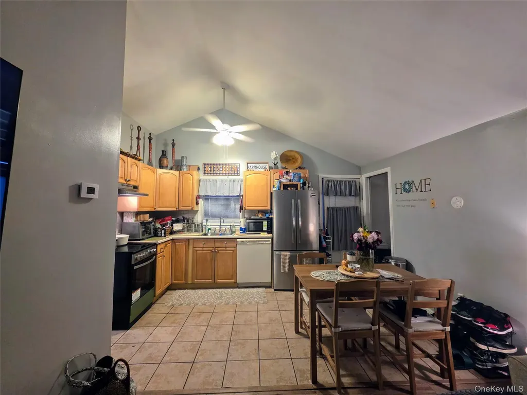117 Maple Avenue Flanders NY 11901