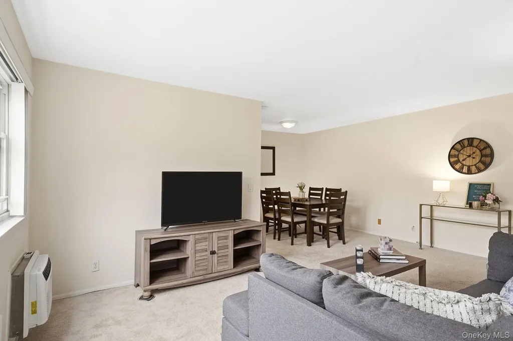 1879 Crompond Road Peekskill NY 10566