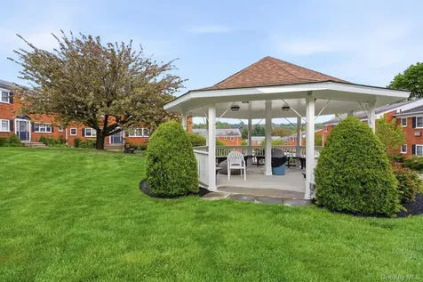 1879 Crompond Road Peekskill NY 10566
