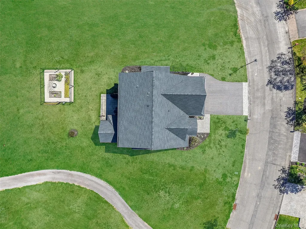 52 Tyler Drive Riverhead NY 11901