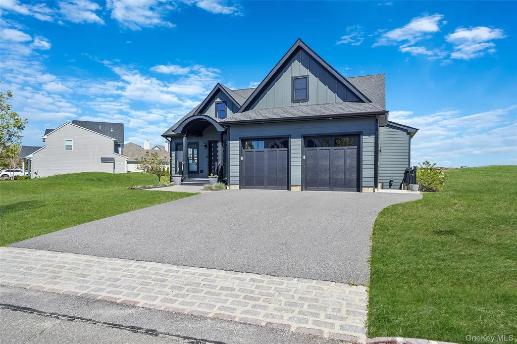 52 Tyler Drive Riverhead NY 11901