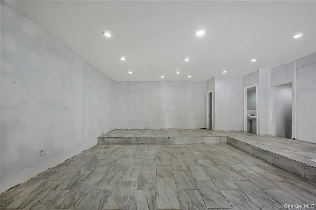 704 E 183rd Street Bronx NY 10458